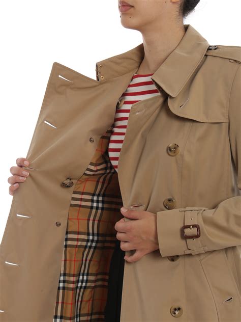 burberry chelsea trench coat review.